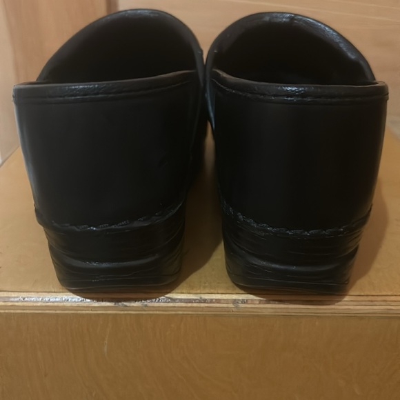 Dansko XP black leather clogs 39/8.5-9 - Picture 4 of 9